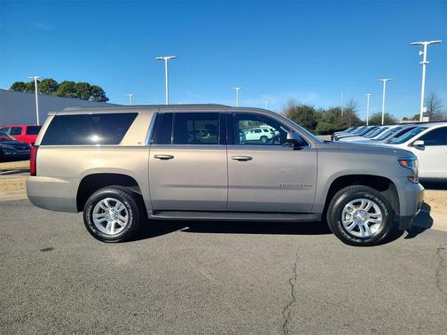 2019 Chevrolet Suburban LT