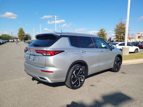 2022 Mitsubishi Outlander SEL Special Edition