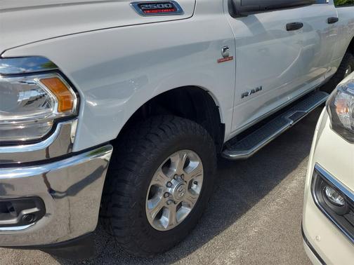 2024 RAM 2500 Big Horn Crew Cab 4x4 6'4' Box