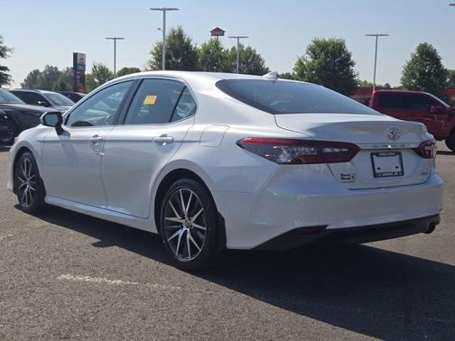 2022 Toyota Camry XLE