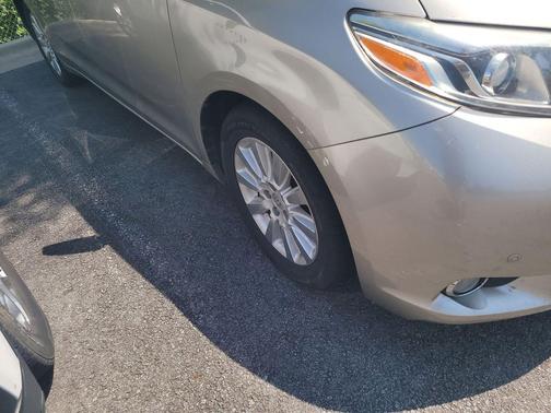 Creme Brulee 2015 Toyota Sienna Limited