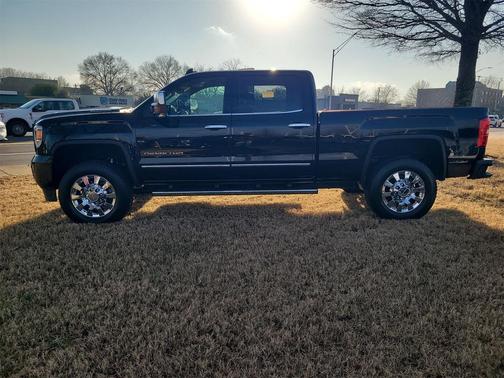 2017 GMC Sierra 2500 Denali