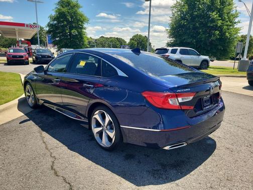 Obsidian Blue Pearl 2019 Honda Accord Touring 2.0T