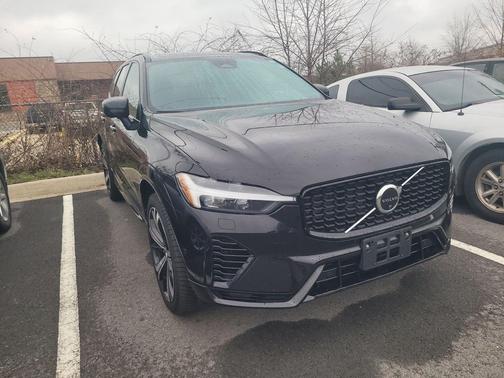 2022 Volvo XC60 Recharge Plug-In Hybrid T8 R-Design