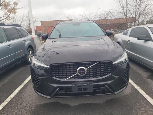 2022 Volvo XC60 Recharge Plug-In Hybrid T8 R-Design