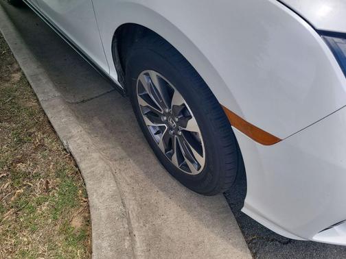 Platinum 2024 Honda Odyssey EX-L