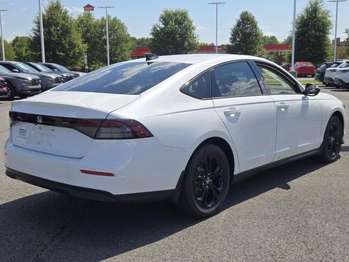 2025 Honda Accord Sport SE 1.5T