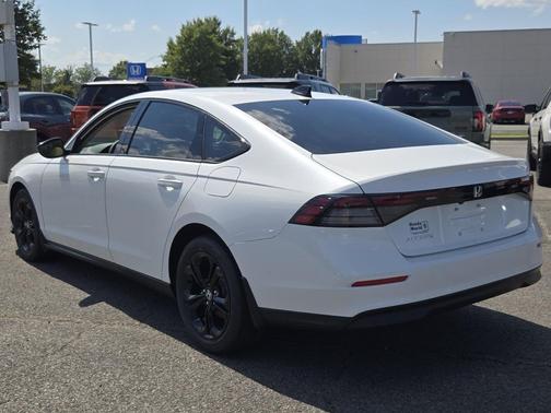 2025 Honda Accord Sport SE 1.5T