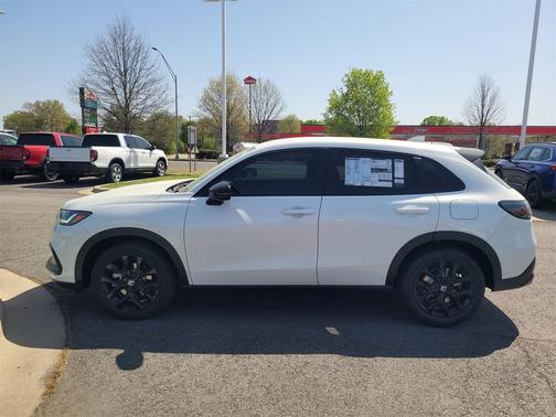 2025 Honda HR-V 2WD Sport