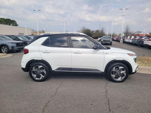 2024 Hyundai VENUE Limited