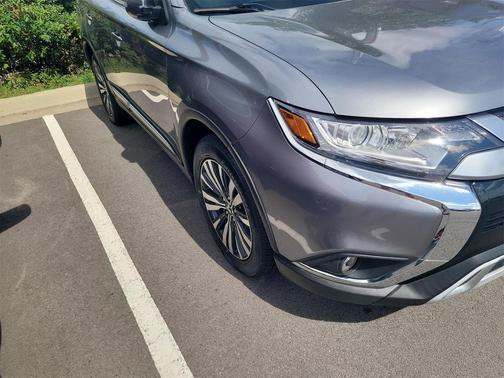 2020 Mitsubishi Outlander SEL