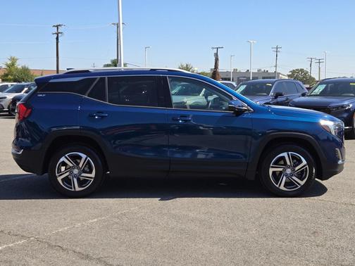 2020 GMC Terrain SLT