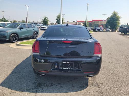 2022 Chrysler 300 Touring