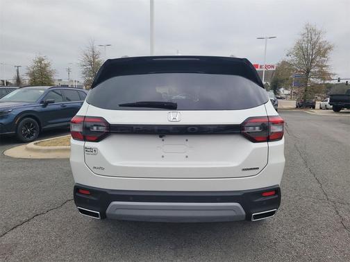 2025 Honda Pilot Touring 8-Passenger