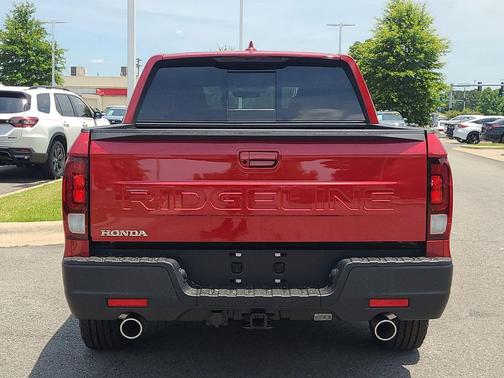 Radiant Red Metallic II 2026 Honda Ridgeline RTL