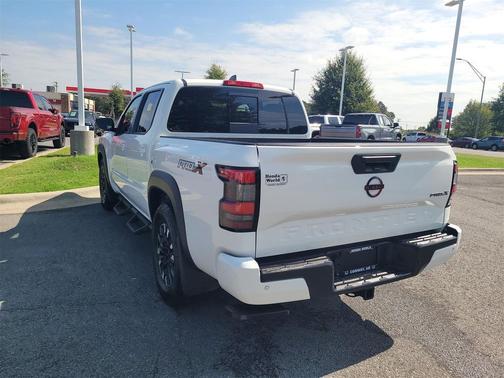 2023 Nissan Frontier PRO-X