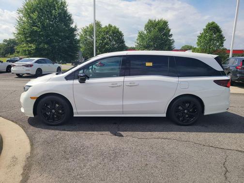 Platinum White Pearl 2024 Honda Odyssey Sport