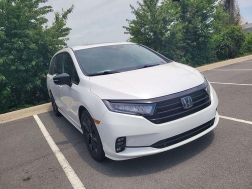 Platinum White Pearl 2024 Honda Odyssey Sport