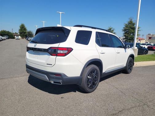 2025 Honda Pilot Touring 8-Passenger