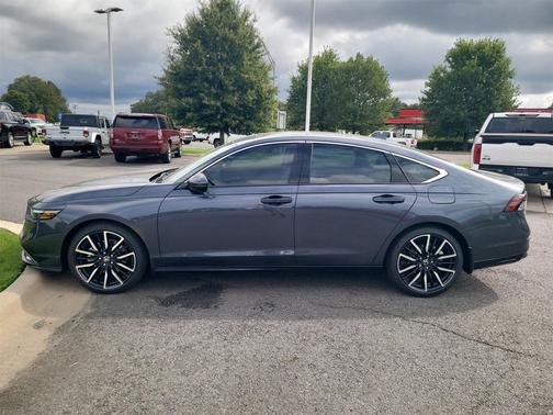 2025 Honda Accord Hybrid Touring