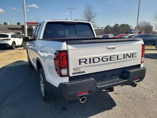 Platinum White Pearl 2026 Honda Ridgeline RTL