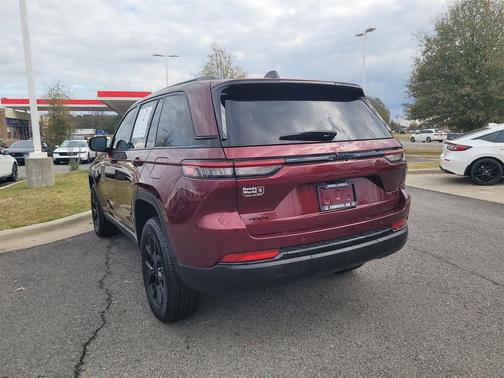 2025 Jeep Grand Cherokee Altitude