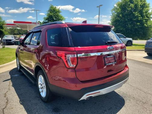 Ruby Red Metallic 2017 Ford Explorer XLT