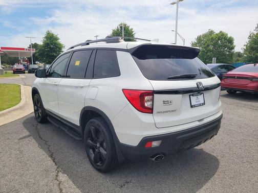 White 2021 Honda Passport AWD Elite