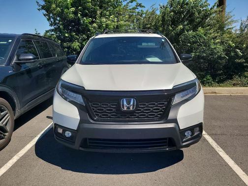 White 2021 Honda Passport AWD Elite