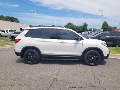 White 2021 Honda Passport AWD Elite