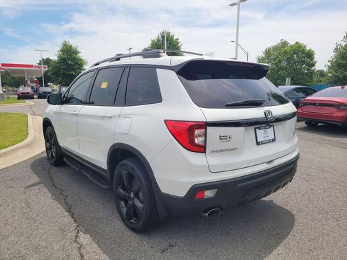 White 2021 Honda Passport AWD Elite