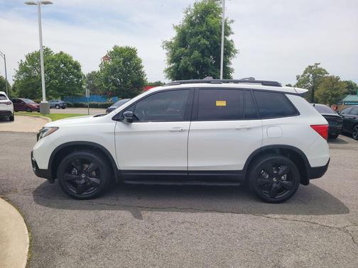 White 2021 Honda Passport AWD Elite