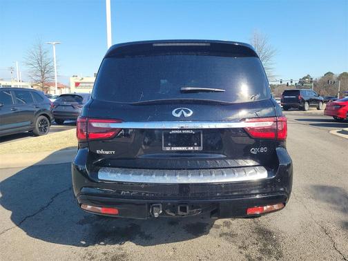 2018 INFINITI QX80 Base