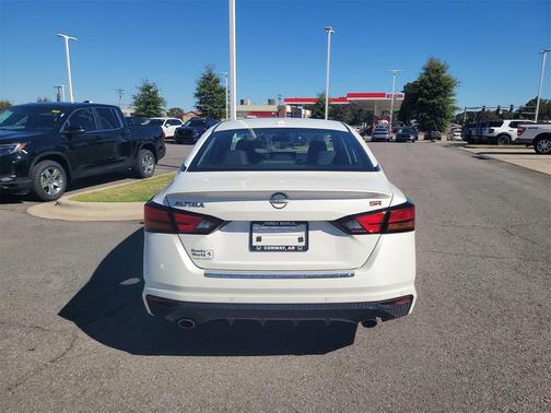 2023 Nissan Altima SR FWD
