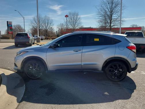 2022 Honda HR-V 2WD Sport