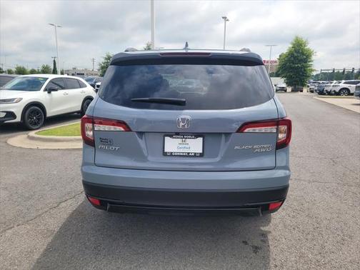 2022 Honda Pilot AWD Black Edition