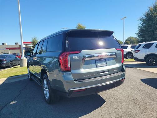 2024 GMC Yukon XL SLT