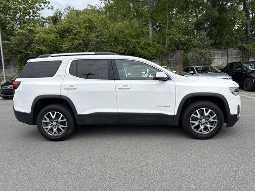 2023 GMC Acadia AWD SLT