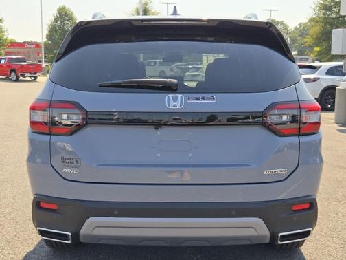 2025 Honda Pilot Touring 8-Passenger