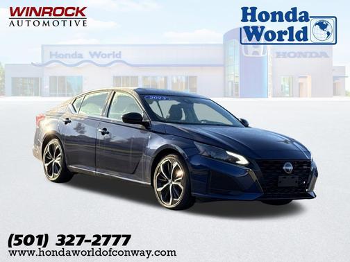 2023 Nissan Altima SR FWD