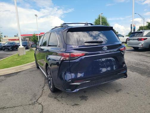 2023 Toyota Sienna XSE 7 Passenger
