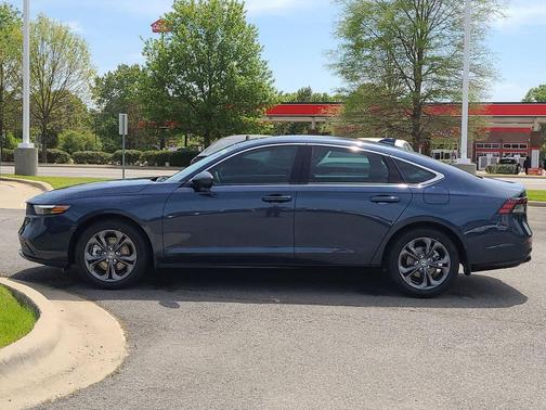 Canyon River Blue Metallic 2026 Honda Accord Hybrid EX-L