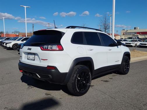 2022 Jeep Cherokee Trailhawk