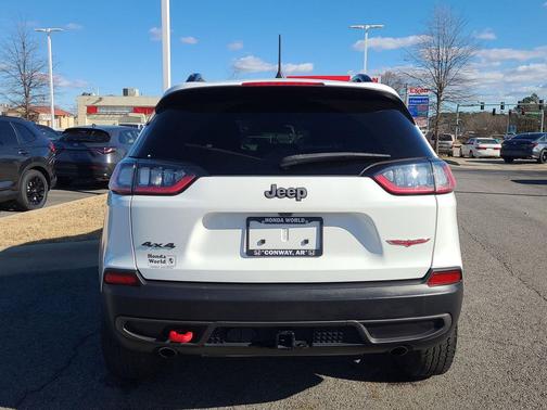 2022 Jeep Cherokee Trailhawk