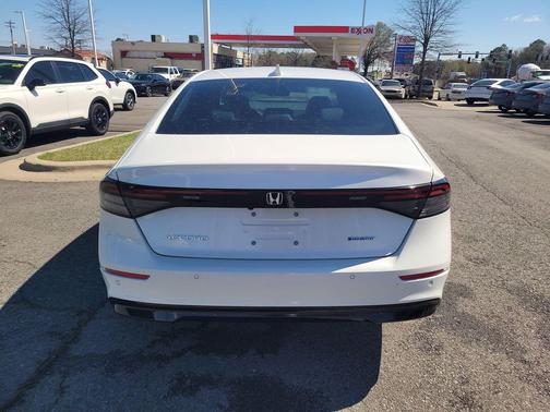 Platinum White Pearl 2026 Honda Accord Hybrid EX-L