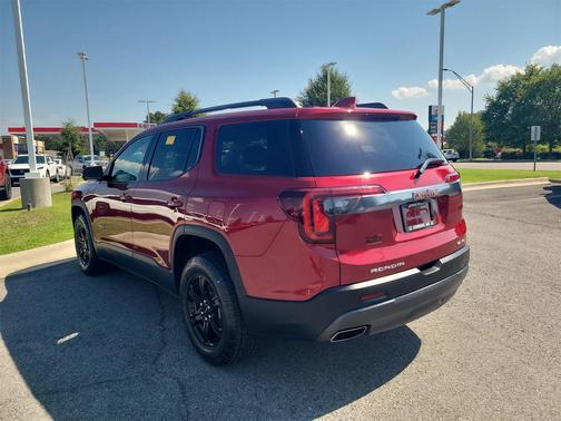 2023 GMC Acadia AWD AT4
