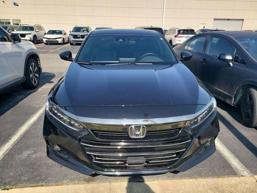 Crystal Black Pearl 2022 Honda Accord Sport 1.5T