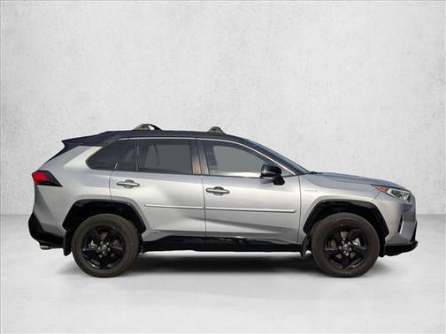 2021 Toyota RAV4 Hybrid SE