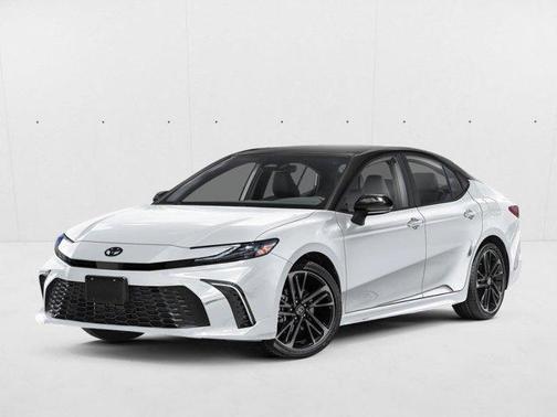 Wind Chill Pearl w/Midnight Black Metallic Roof 2026 Toyota Camry XSE