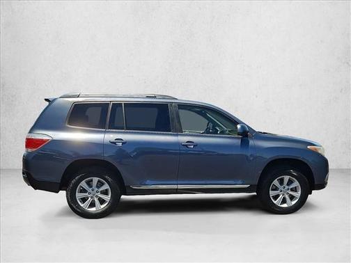 Shoreline Blue Pearl 2013 Toyota Highlander SE